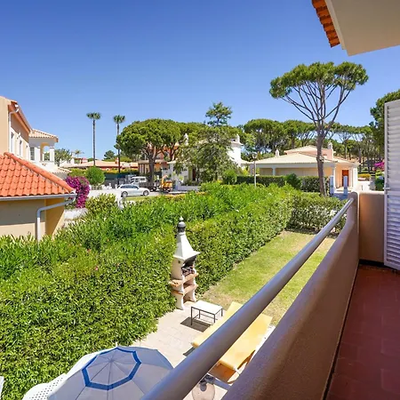 With Pool Near Tatil Evi