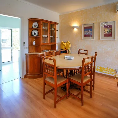 Tatil Evi With Pool Near Vilamoura